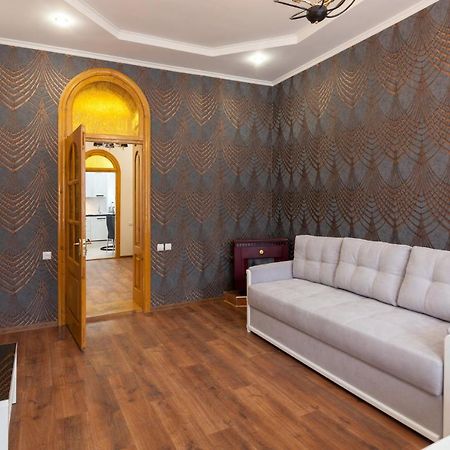 Leogrand Apartments Panteleimona Kulisha 27 Lviv Eksteriør billede